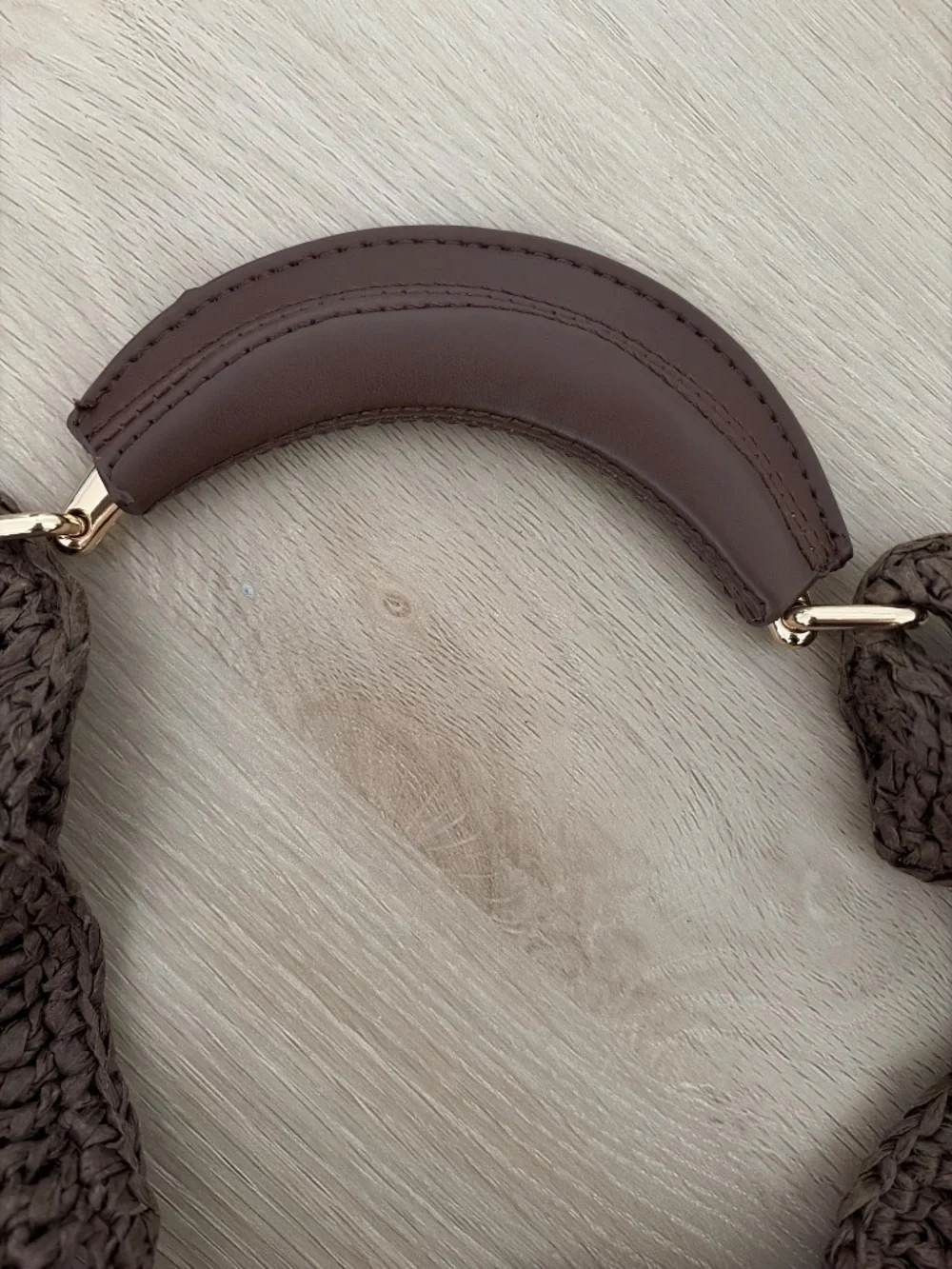 Woven natural fiber bag espresso